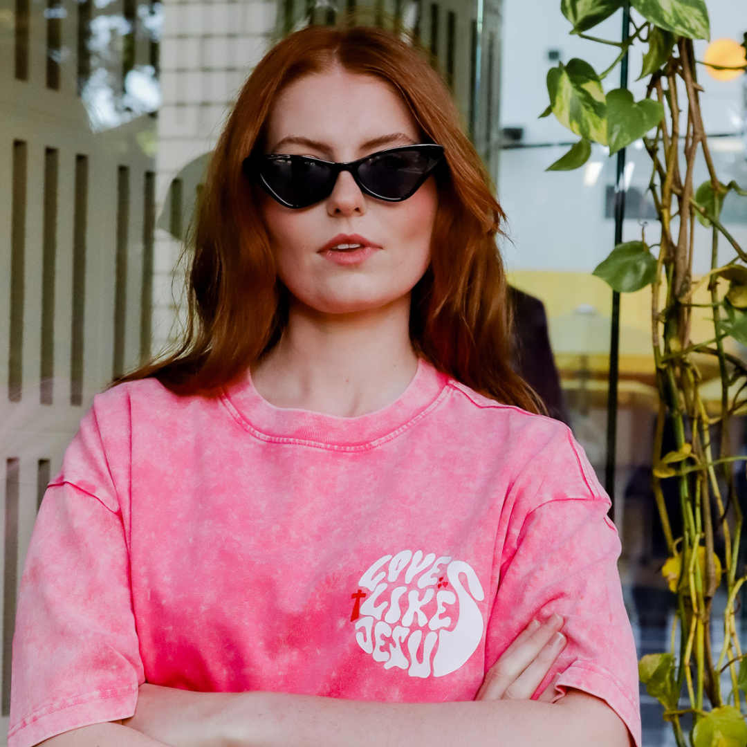 HEAVYWEIGHT WASHED T-SHIRT | Love — Pink